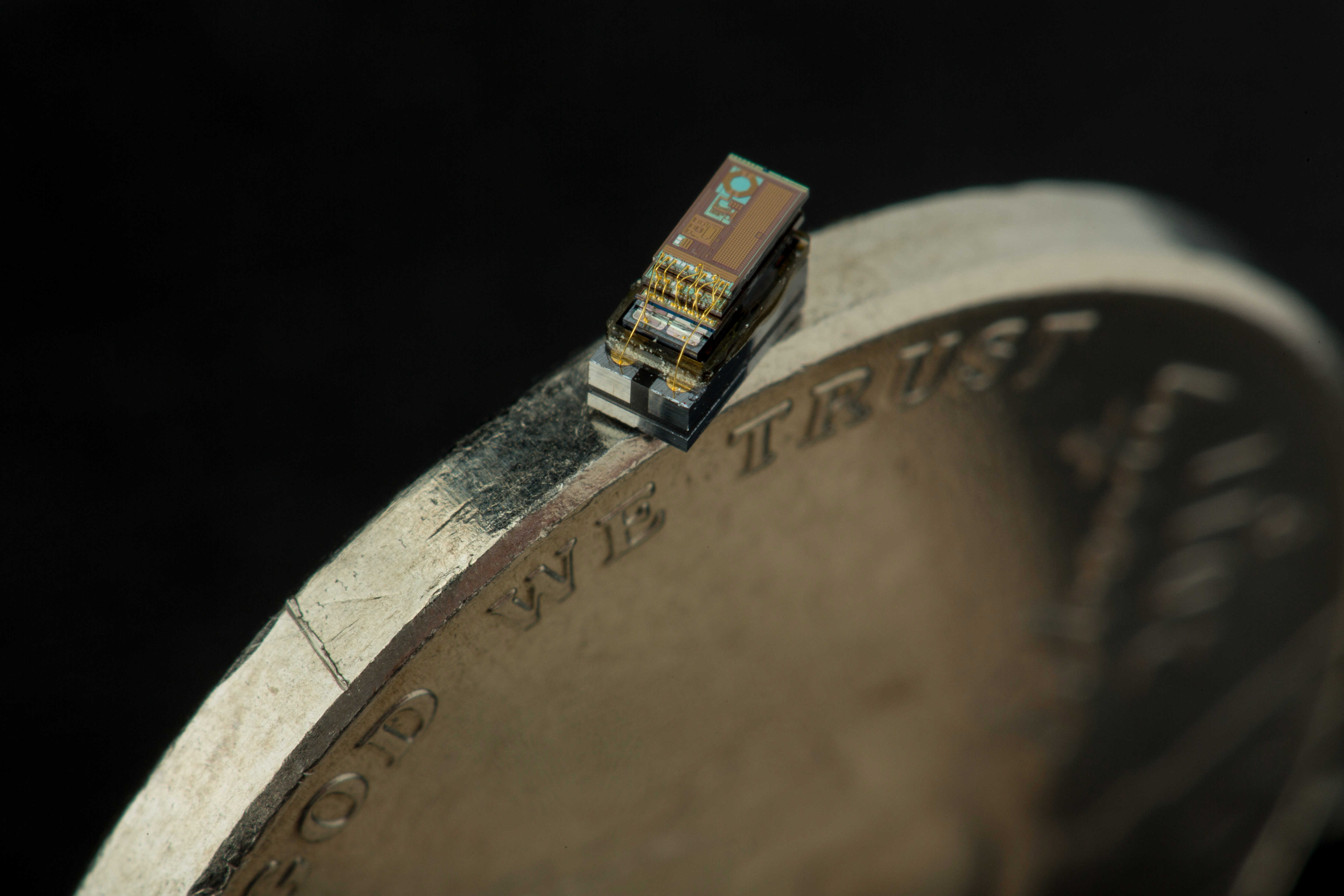 Michigan Micro Mote (M3) — World’s smallest computer in 2015