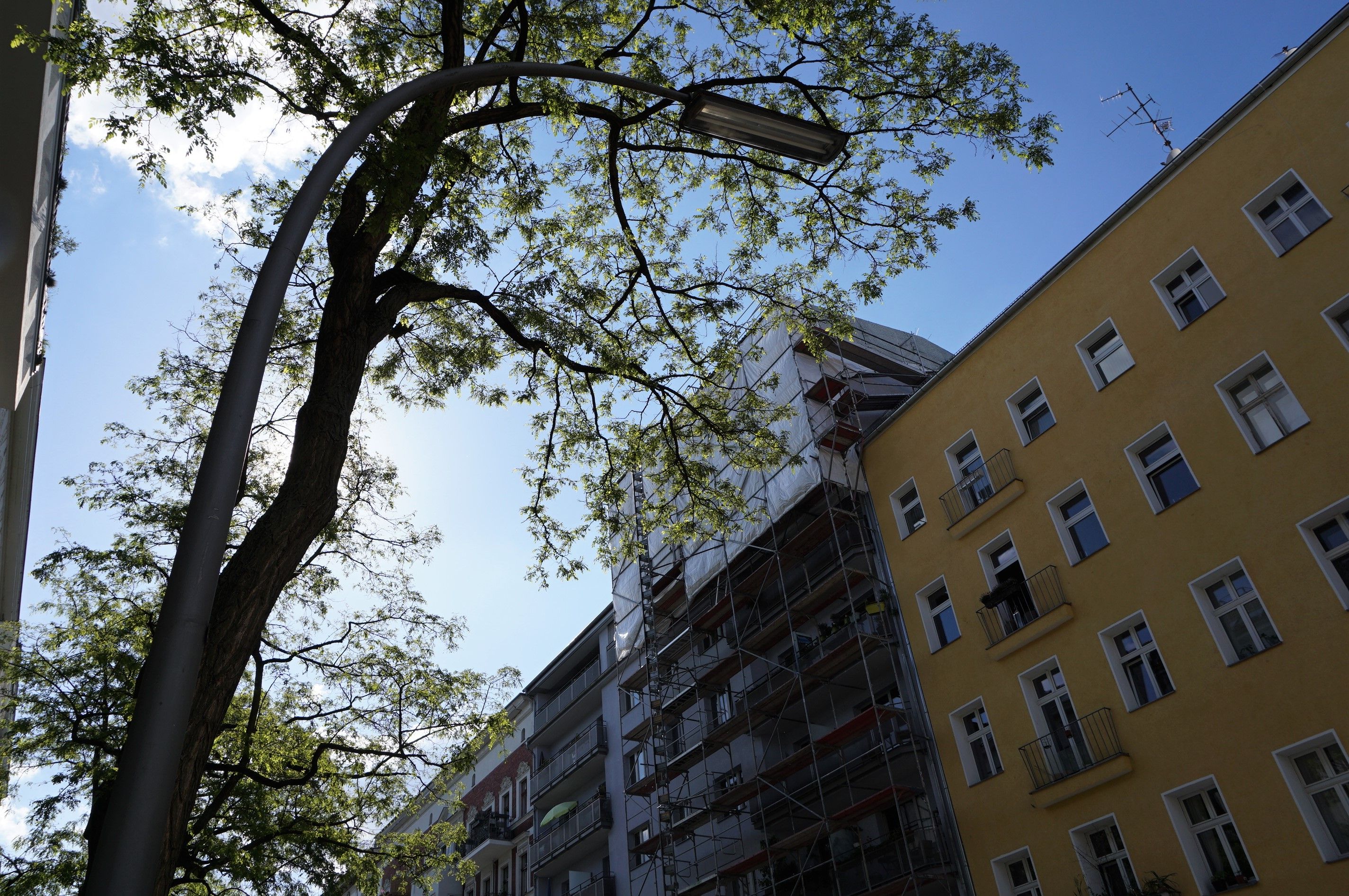 Building renovation in Berlin (photo by author)