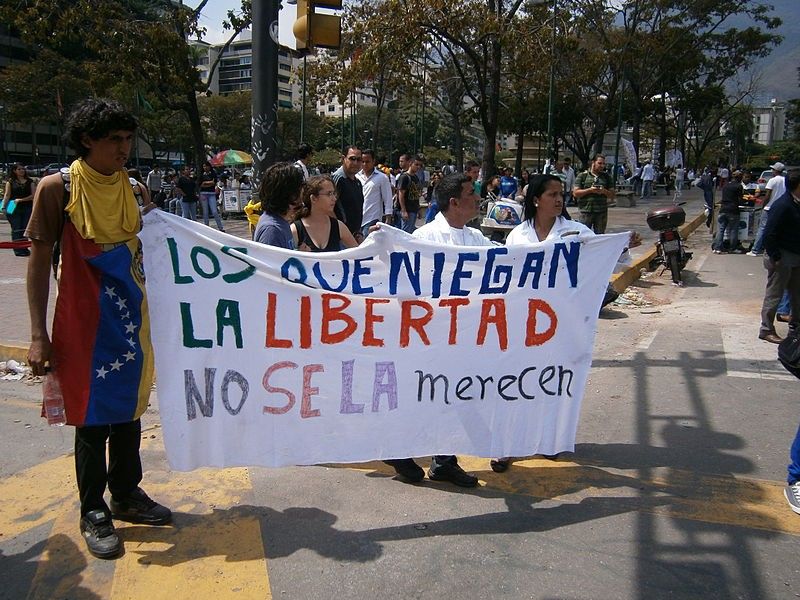 Venezuelans protest against Maduro’s government. Photo by Wilfredor, 2014