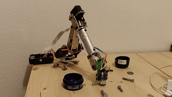 SorterBot automatically picks up objects