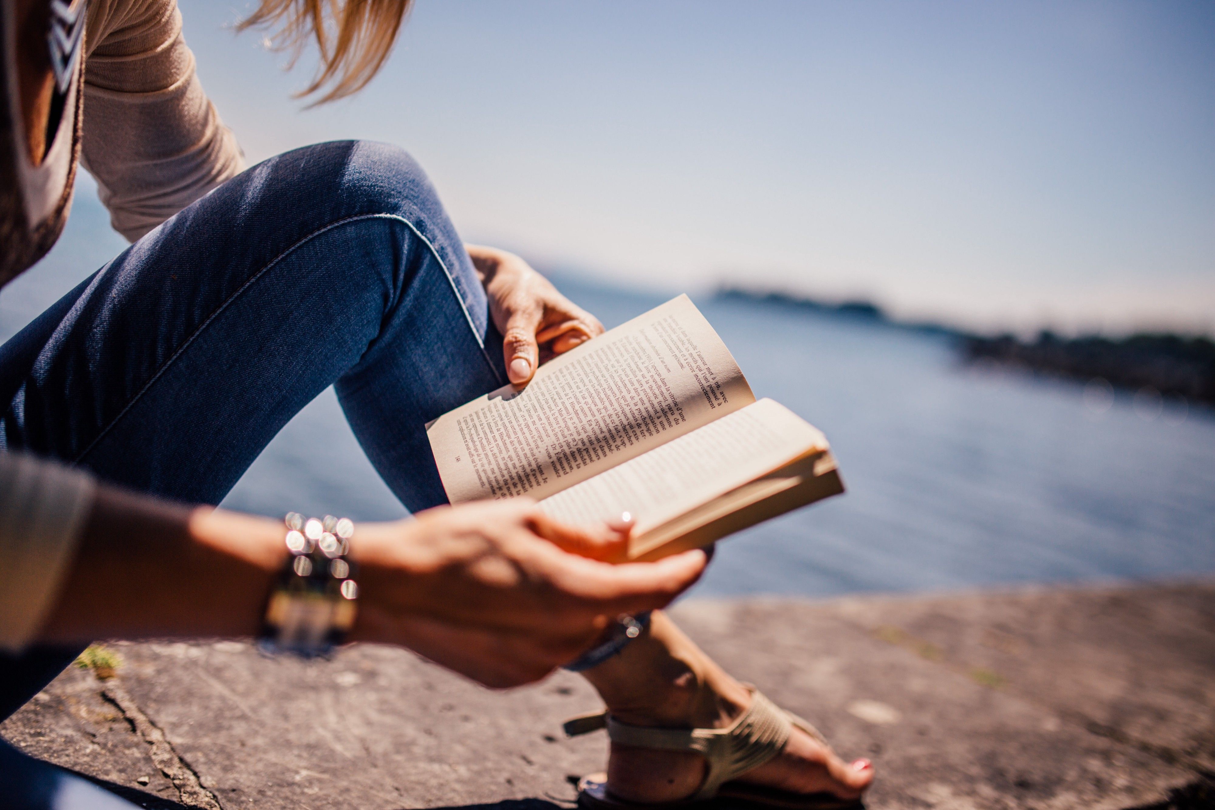 10 pages a day = 3,650 pages/year = 15 books/year. That is the power of habit. | image by Negative Space on pexels