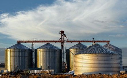 Working in silos. Photo by Jim Witkowski on Unsplash