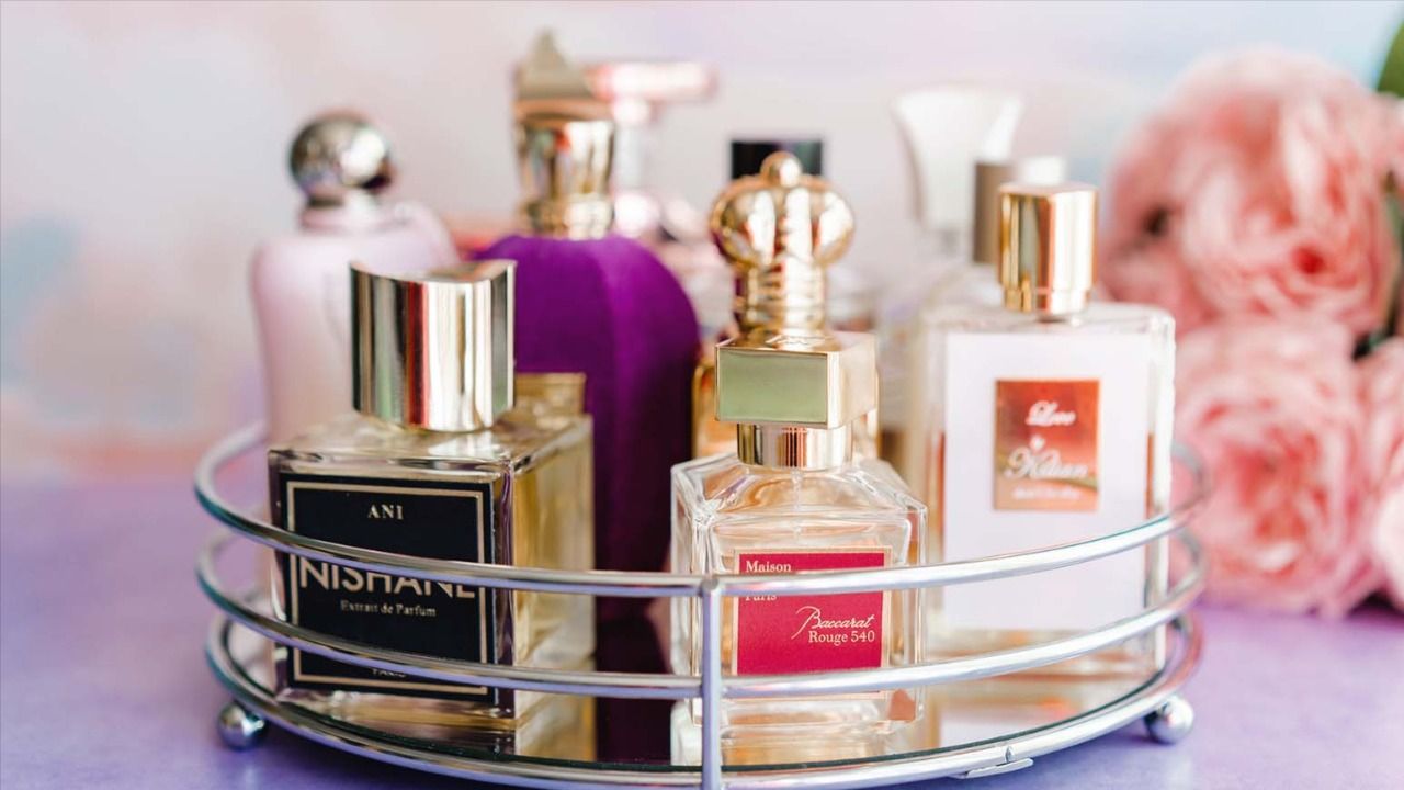 Differences Between Niche And Tester Perfume najiya akhtar Tealfeed